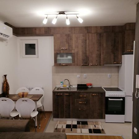 Apartman Ana Ni Dış mekan fotoğraf